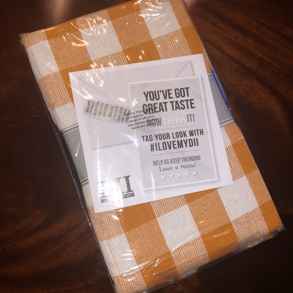 Burnt Orange Gingham Table Runner NWT - Picture 2 of 7